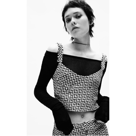 Zara Tops - Zara Houndstooth Crop Top 3067/466/064 Medium NWOT
